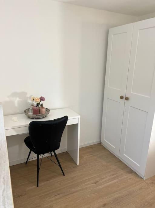 Moderne Gemuetliche Ferienwohnung In FDH מראה חיצוני תמונה